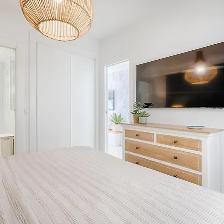 Hanami Avenida De Espana Sea Front