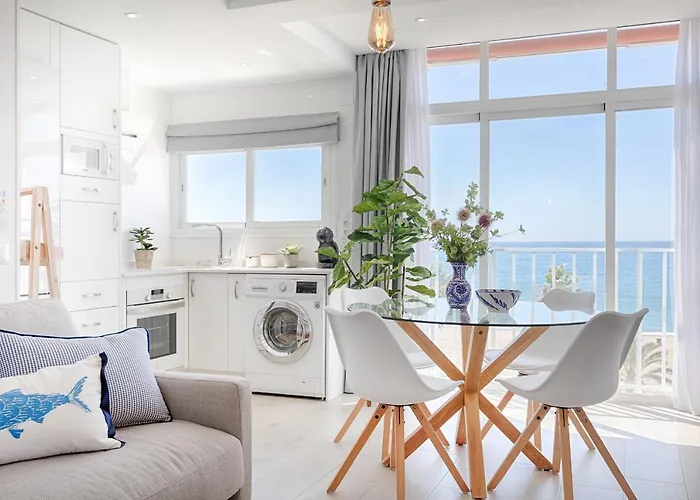 Hanami Avenida De Espana Sea Front Apartamento Estepona