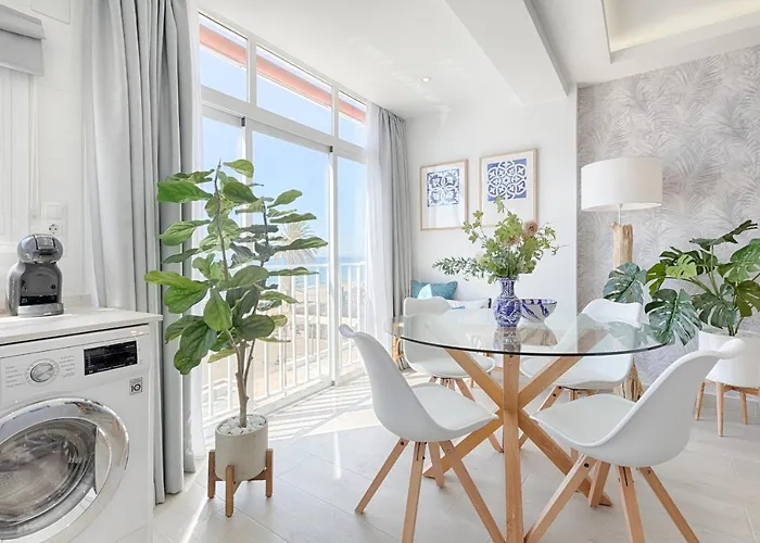 Hanami Avenida De Espana Sea Front Apartamento Estepona