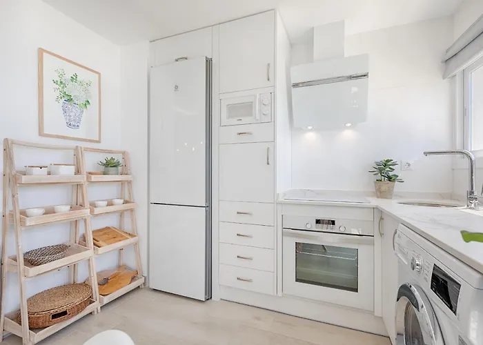 Hanami Avenida De Espana Sea Front *